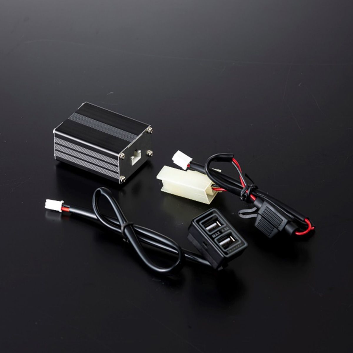 VALENTIヴァレンティトヨタ車用デュアルUSBポートUSBー01