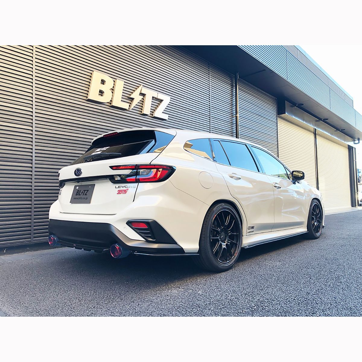 【楽天SS！12/4 20:00-12/11 01:59まで！ エントリーでP5倍】BLITZ ブリッツ マフラー ニュルスペック カスタムエディション 63194C レヴォーグ VN5