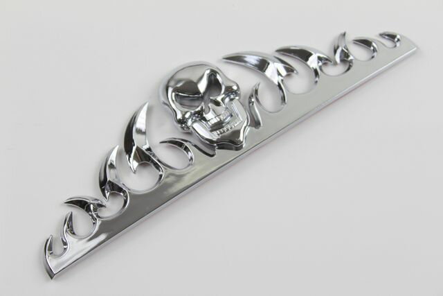 スカル2エンブレム 3Dクロムクロム フロント　リア　フェンダーに