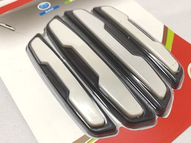 乐天商城 - 汎用ドアプロテクター　ドアガード　愛車のドアを傷からプロテクト　スタイリッシュ　イメチェン