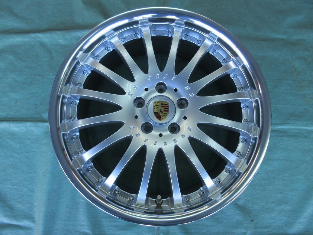 新品 carlsson(カールソン) 1/16RS BE・BK&コンチネンタル ExtremeContact DWS06PLUS SUV 265/45-20 295/40-20 4本セット ポルシェ・マカン