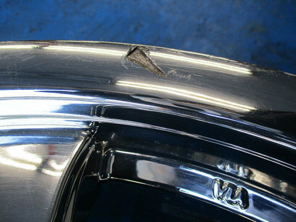 中古4本☆社外MIM17インチホイール　6H　PCD139．7　ハイエース・ランクルプラドなど