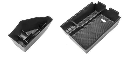 商品タイプ：Armrest Box Storage当店ではこの商品の適合確認は行っておりません。※こちらの商品は純正品ではございません。輸入品の為、多少の汚れ、スレがある場合がございます。右ハンドル車用・左ハンドル車用の区別のある商品がございます。画像をご確認いただいた上で、ご注文いただけますようお願いいたします。当社では複数店舗を運営し他店舗でも販売しております。そのため、商品の品切れ等によりお届けできない場合、 またはお届けが遅れる場合がございます。その際には当店よりご連絡を差し上げますが、あらかじめご了承くださいますようお願いいたします。また、商品の手配が行えないことが判明してから商品ページに反映されるまで、営業日・営業時間の都合により数日ほどお時間をいただく場合がございます。右ハンドル車用・左ハンドル車用の区別のある商品がございます。画像をご確認いただいた上で、ご注文いただけますようお願いいたします。■その他automobile motorcar オートモービル モーターカー カー 車 自動車 車両■JAN4573664942369　