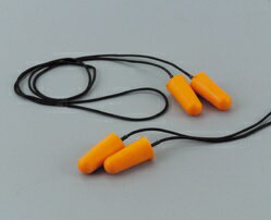 トーヨーセフティー ひも付きソフト耳栓 ウレタンスポンジ製 No.1901 入数：左右×2 Soft earplugs with string