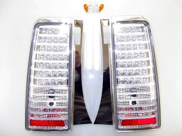 送料無料 トヨタ Bb リア LEDクリスタルテールランプ NCP30 NCP31 NCP35 前期 / 後期 総LED56発 テールライト 反射板付き 左右 バルブ付き