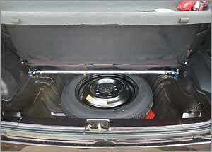 シュピーゲルekワゴン H81W トランクバー