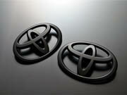 グラージオオーリス ZRE18系 後期 (2015年4月-) ソリッドカラー エンブレム前後4点セット マットブラック