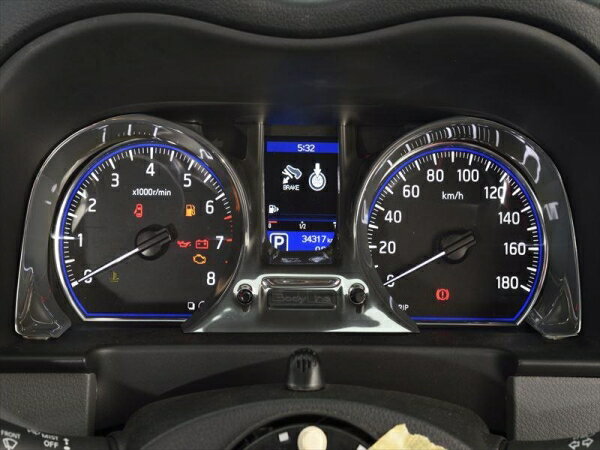 ボディラインNV350キャラバン メーターカスタムパネル 革シボ