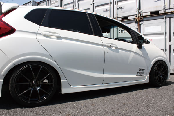 ガレージベリーフィット GK3-6・GP5/6 ローダウンフェンダートリム ウレタン製