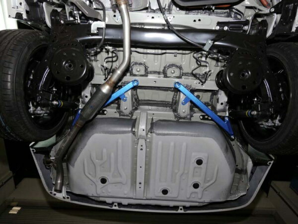 クスコボディ補強パーツ パワーブレース 975 492 R トヨタ ノア ハイブリッド ZWR80G