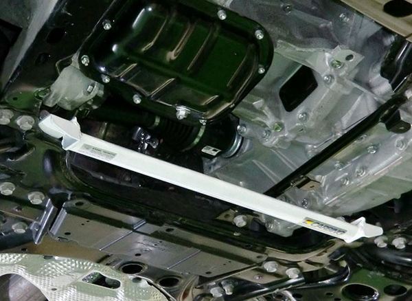 オクヤマプリウス ZVW30 CARBING ロワアームバー フロント用 タイプ l