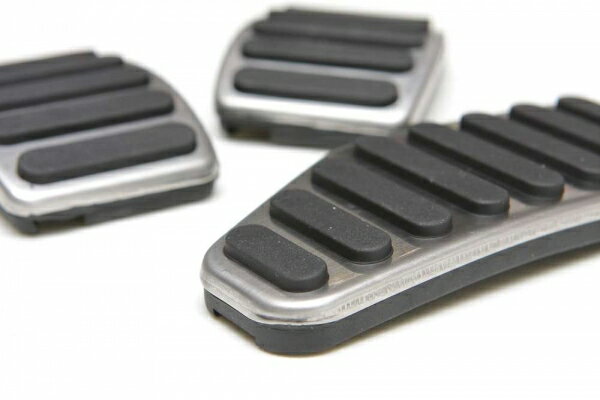 マスターピースジムニー JB64 MT車用ペダルカバー