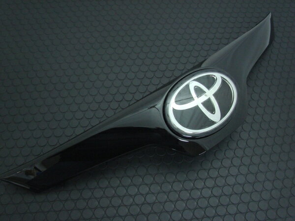 ブームカローラスポーツ NRE210系 フロントグリル