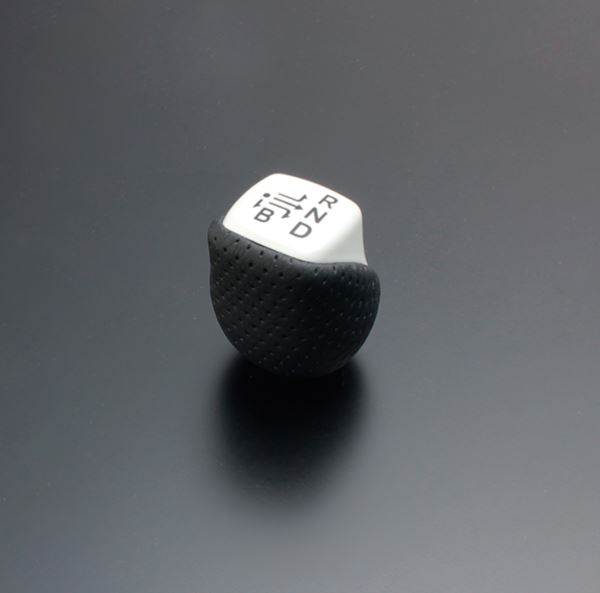 シックスセンスプリウス 50 ハイグレード シフトノブ パールホワイト×ブラックレザー