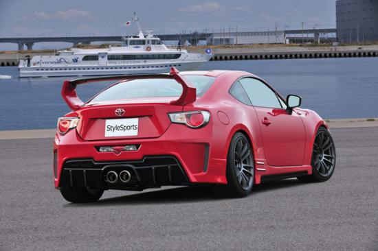 ノブレッセ86 ZN6 スタイルスポーツ リアバンパー/ストリートマフラー 2点セット 牽引フック仕様 [マフ..