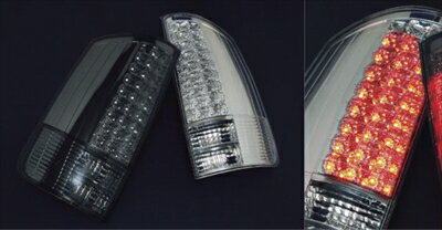 ヴォクシー AZR60/65 LEDテールランプ 左右セット カラー：クリア