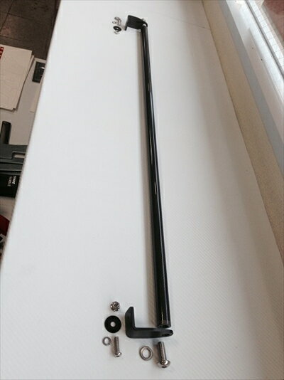 NV350キャラバン E26 標準ボディ Rゲートハンガーパイプ