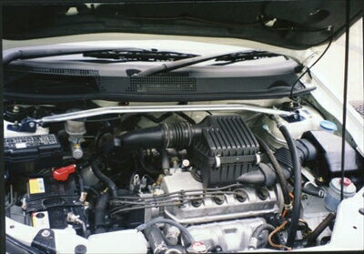 HR-V フロント　ストラットタワーバー