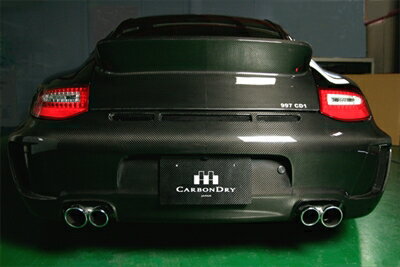【納期未定】PORSCHE 997 リアバンパー FRP 塗装取付込
