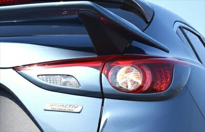 アクセラスポーツ BM系 テールランプガーニッシュ 塗装済み