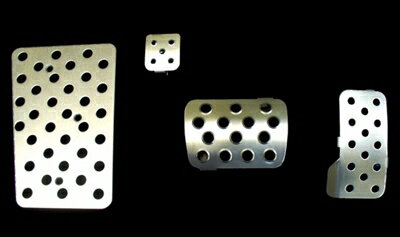 アルファード GGH/ATH20W 後期用 (2008/05〜) 専用設計 アルミペダルセット 4点セット 取り付けドライバー付 カラー：シルバー