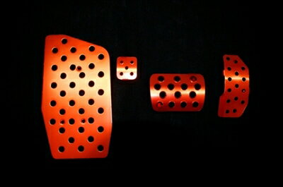 プリウス ZVW30 前期専用 アルミペダル4点セット アルマイトカラー：レッド 取り付けドライバー付き