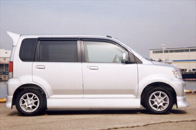 H81 ekワゴン SIDE STEP