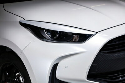 GRヤリス アイライン (ヤリス対応) 素地