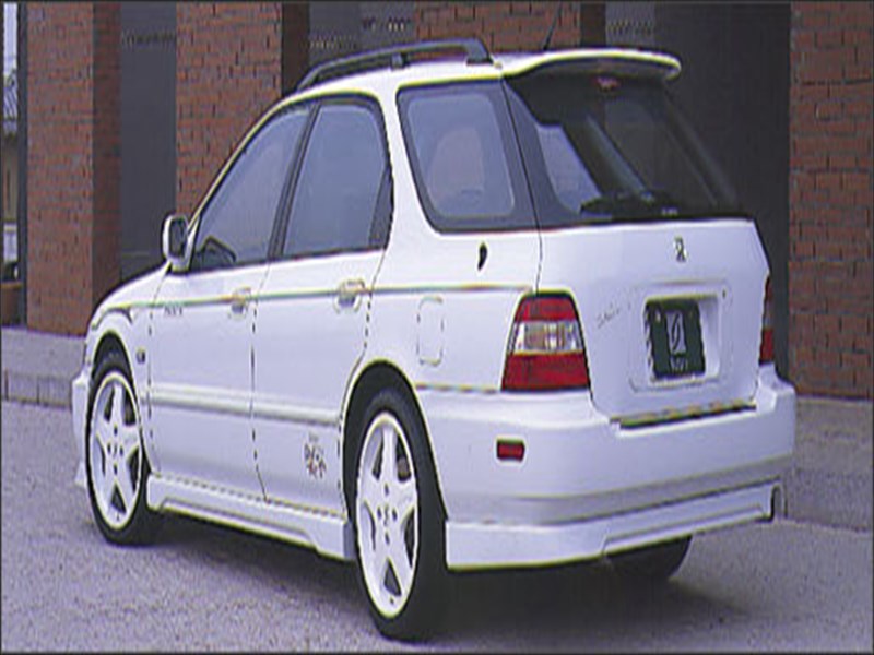 G-square ACCORD WAGON CE1.CF2 前期後期 リアルーフスポイラー（FRP製） 塗装取付込
