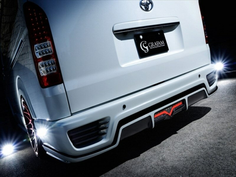ハイエース 200系 4型 ワイドボディ スーパーロングハイルーフ用 グラファム リアバンパー (専用マフラーカッター付） ステップ無車用 塗装取付込