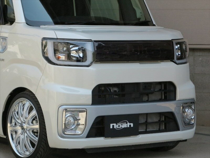 ウェイク　メッキグリル(前期) ダイハツ(純正) メッキフロントグリル のパーツレビュー