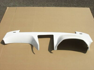 アルファロメオ 145 ダッシュボードカバー FRP 白