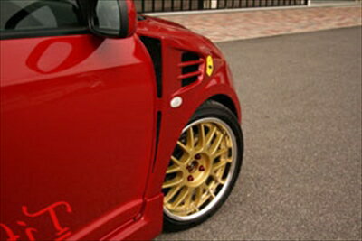 SWIFT ZC フロントフェンダー