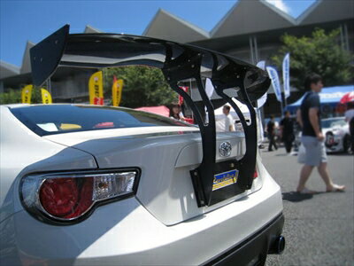 BRZ ZC6 バーチカルマウントGTウィング クリア塗装済み