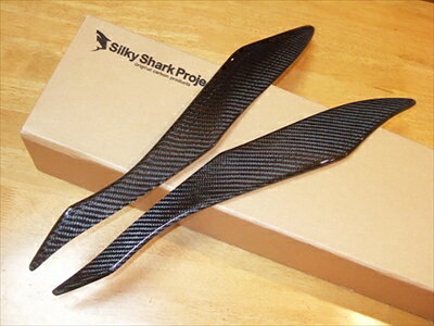 クラウンロイヤル GRS200系 アイラインガーニッシュ タイプ3 ブラックカーボン綾織 クリア塗装済 取付込