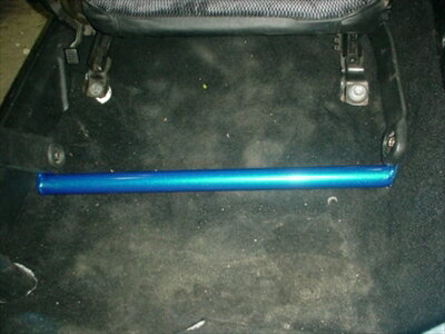 スターレット EP82 シートレールバー カラー：赤