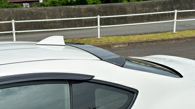 ZN8 GR86 カーボンリアルーフスポイラー クリア塗装取付込