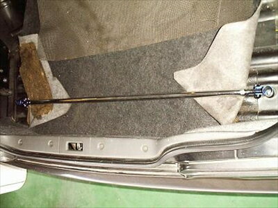 スカイラインクーペ R32 トランクバー