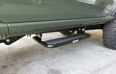 ジムニー JB64W（1-4型共通） 2段調整サイドステップ スチール製黒塗装品/左用