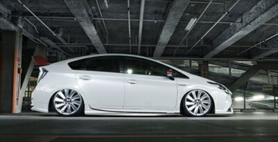 プリウス ZVW30 前期 SPORTS LINE 50LOOK サイドステップ