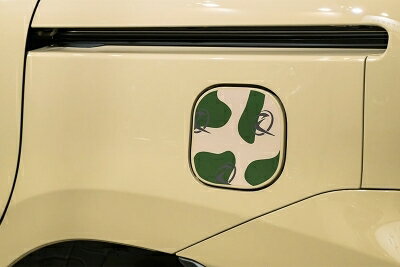 CV1W デリカD:5 フューエルリッドデカール 迷彩柄/グリーン