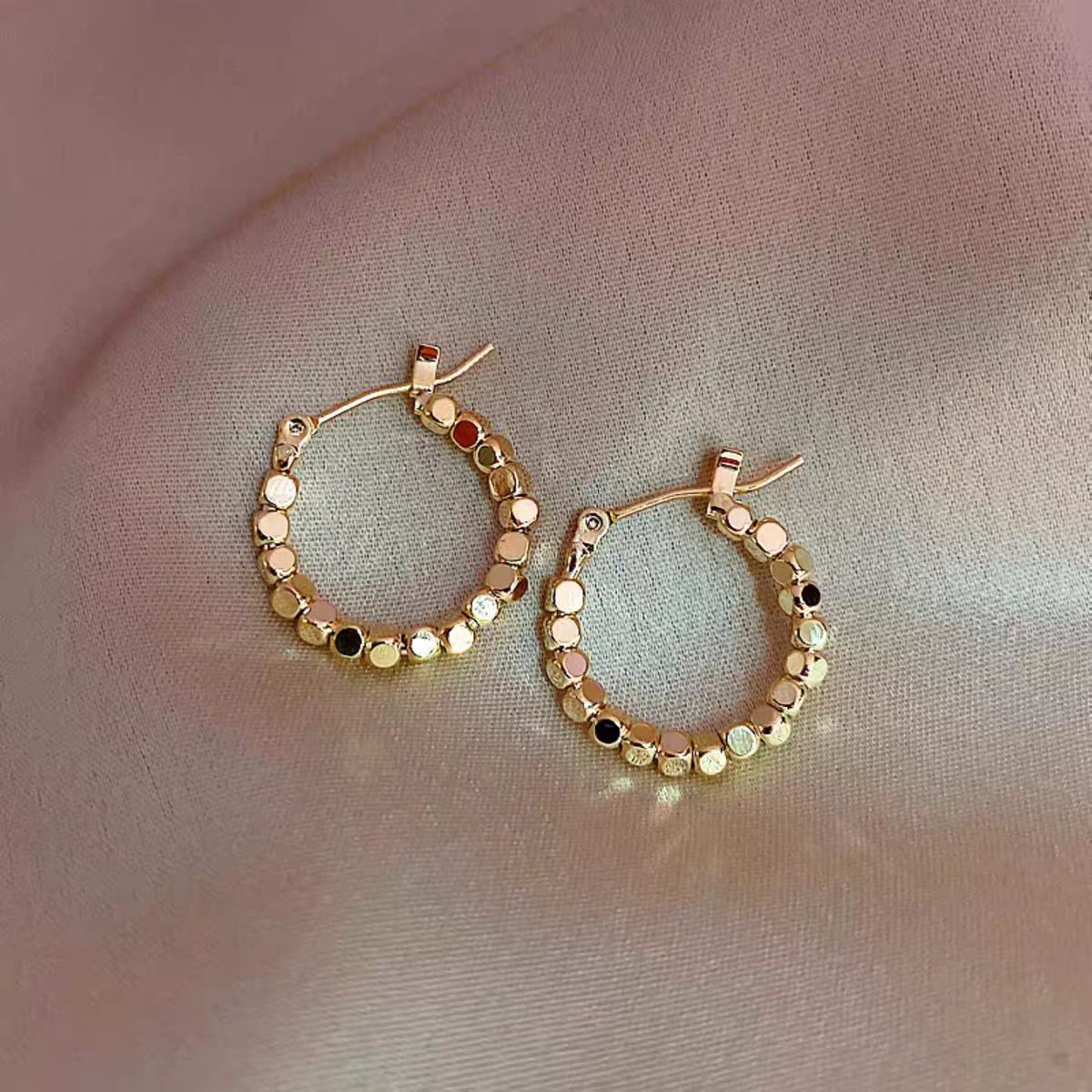 Rakuten - 多面カット ゴールドリングピアス ミラーカット 18K 18金