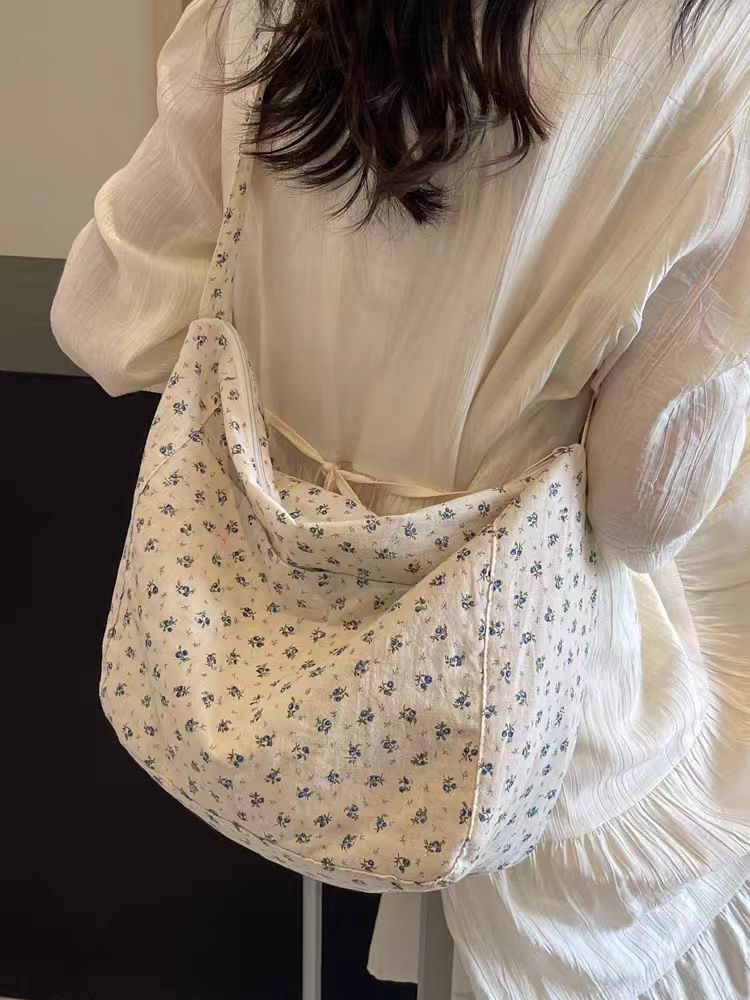 Rakuten - 2色展開 大人可愛い 韓国風 軽量 大容量 通勤 通学