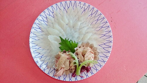 薄造り・生肝が決め手！「活き〆！長はげ(うまずらはぎ）　淡路島由良...