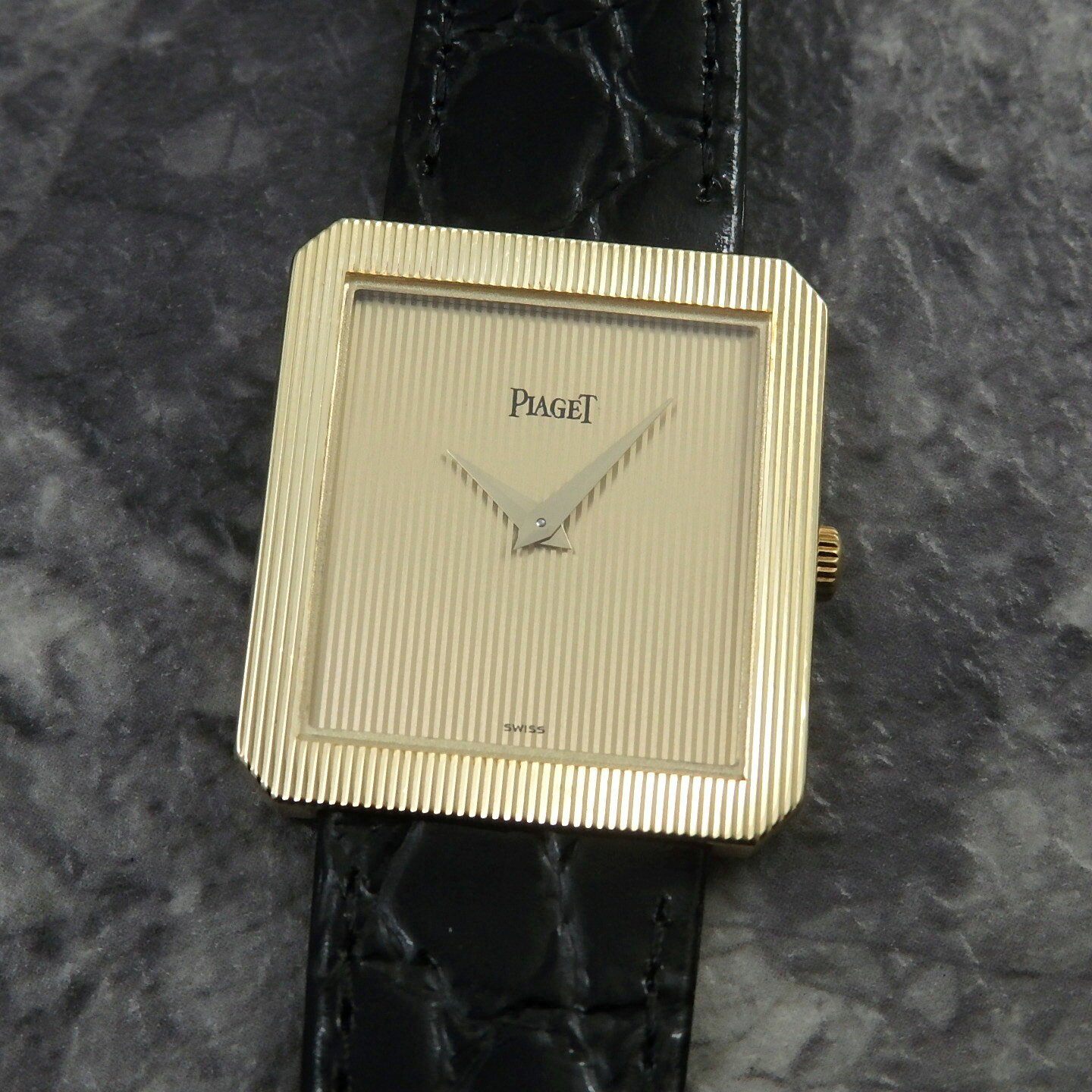 ピアジェ プロトコール YG 18K イエローゴールド 8154N PIAGET ヴィンテージウォッチ 1980s K18 金無垢 腕時計 スクエア