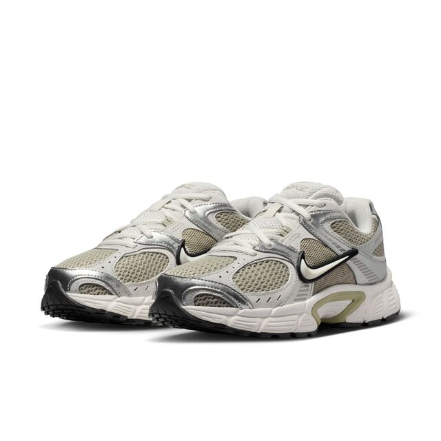 NIKE(�ʥ���) �������V5 RNR HQ7901 �ʥ�ǥ������� Col.301 ���ץ롼���ե���/���ߥåȥۥ磻��-�᥿��å�����С�-�ե��ȥ������...