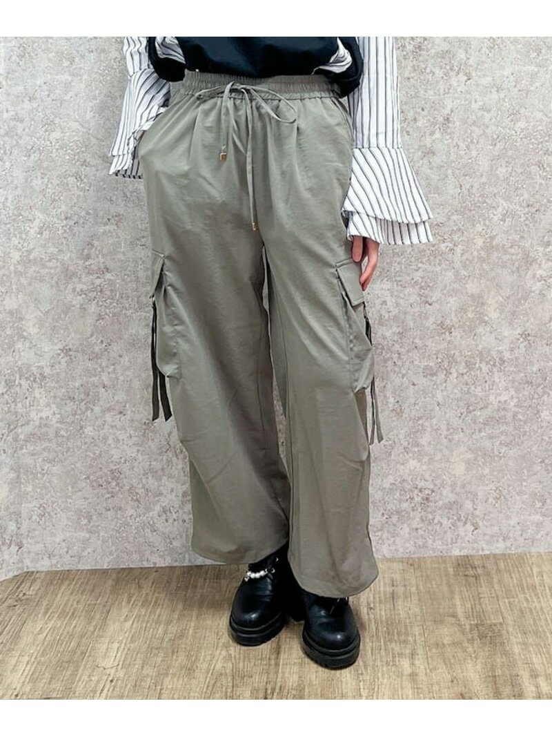 BIGポケットカーゴパンツ axes femme アクシーズファム パンツ その他のパンツ カーキグリーン ベージュ【送料無料】[Rakuten Fashion]のサムネイル
