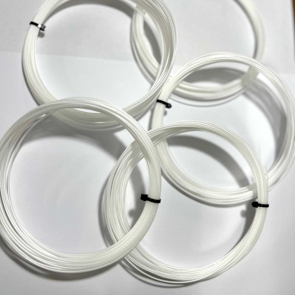 【19日20時〜28時間限定★最大ポイント40倍】APPROACH ポリソフトスピン 10張りセット ホワイト POLYSOFT SPIN アプローチ オリジナル ポリエステル 1.24mm 白 ストリング テニス