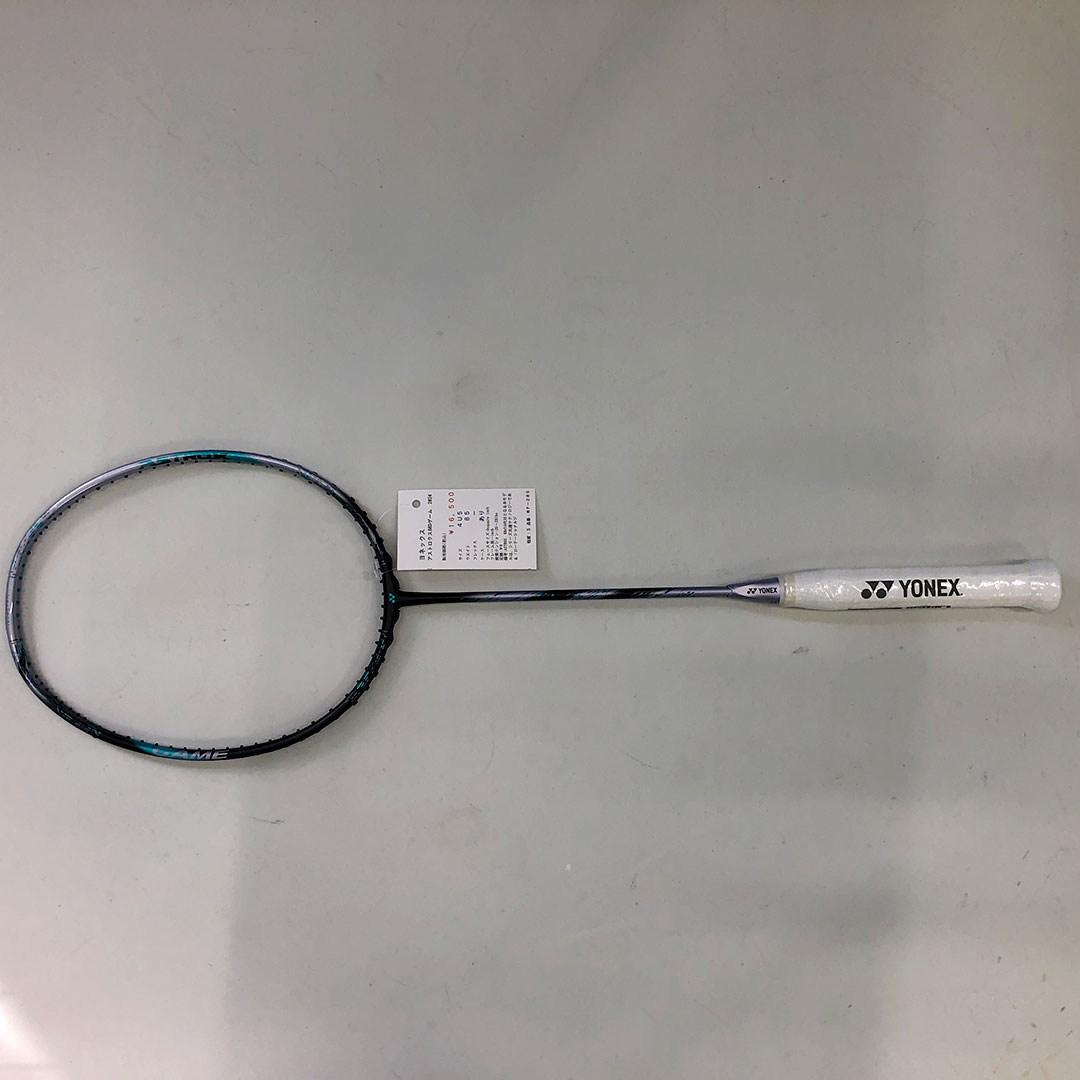 【お買い物マラソン期間★ショップ最大P10倍】【中古ラケット】ヨネックス アストロクス88Dゲーム　2024