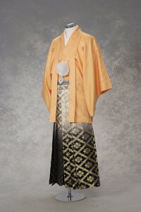 【レンタル】NO8 【紋付袴レンタル】【オレンジ:黒金大菱】【紋服】【紋服レンタル】【男物羽織袴】【結婚式】【新郎衣裳】【成人式】【卒業式】【足袋まで付いたフルセット】【色打掛・白無垢セットでセット割有】通販